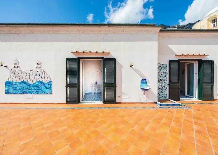 Yourhome - Lorena Maria House Апартаменты