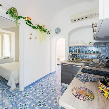 Yourhome - Lorena Maria House Apartmán